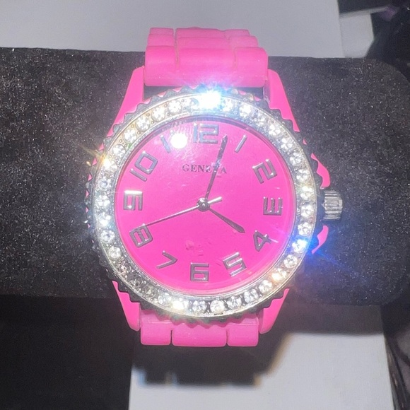 Geneva Pink Rhinestone Bezel Watch Fashion Fun Novelty Bling - Picture 3 of 5